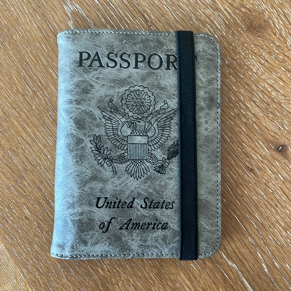 Passport Wallet - Picture 6 of 7